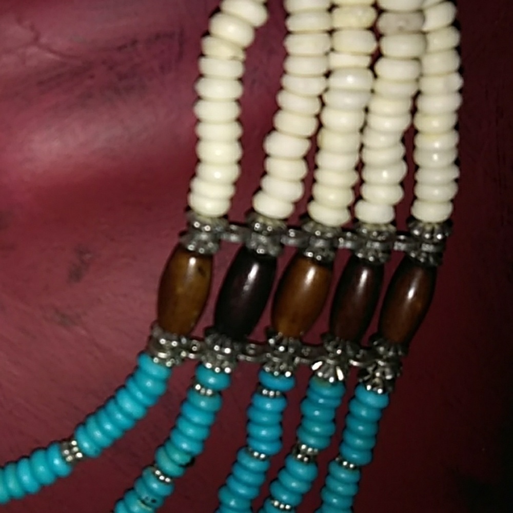 Turquoise & Bone Necklace - Picture 4 of 5